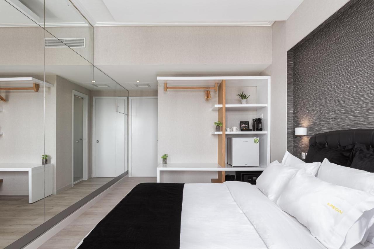 Kreoli Suites Glyfada 아테네 외부 사진